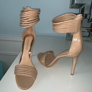 Liliana heels